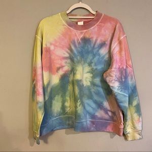 DIY rainbow tie dye sweatshirt